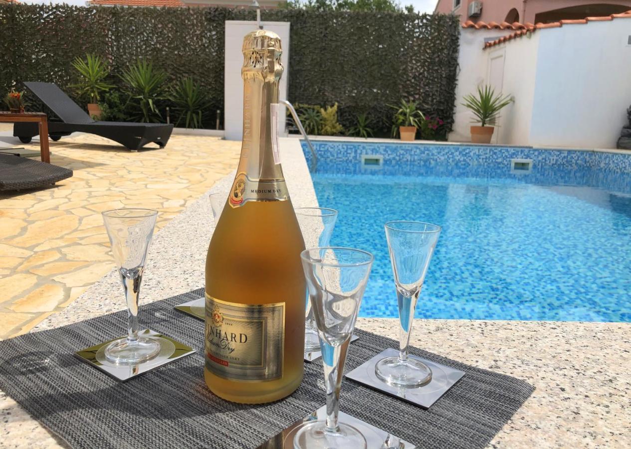 Villa Sanda With Private Pool Задар Екстериор снимка